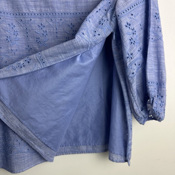 TALBOTS Top Chambray Eyelet Blouse 3/4 Sleeve Blue Large Petite Preppy Beach - Picture 6 of 11